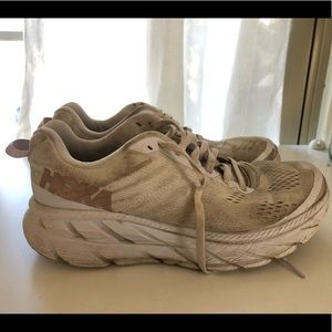 Hoka One One Clifton 6